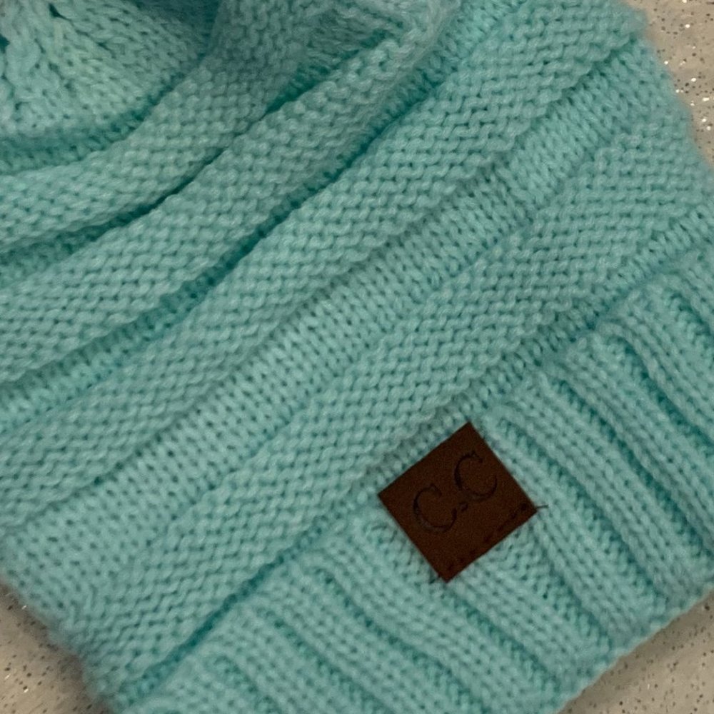 Ladies AQUA Knit Winter Beanie Hat - Picture 4 of 8